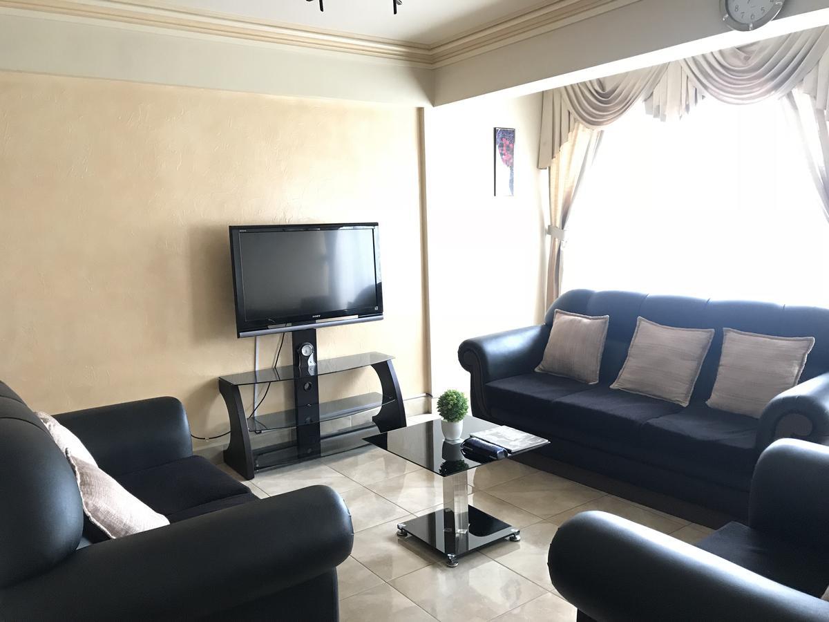 קוצ'במבה Hotel Briston מראה חיצוני תמונה